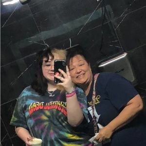 Meet your Posher, Ainsley